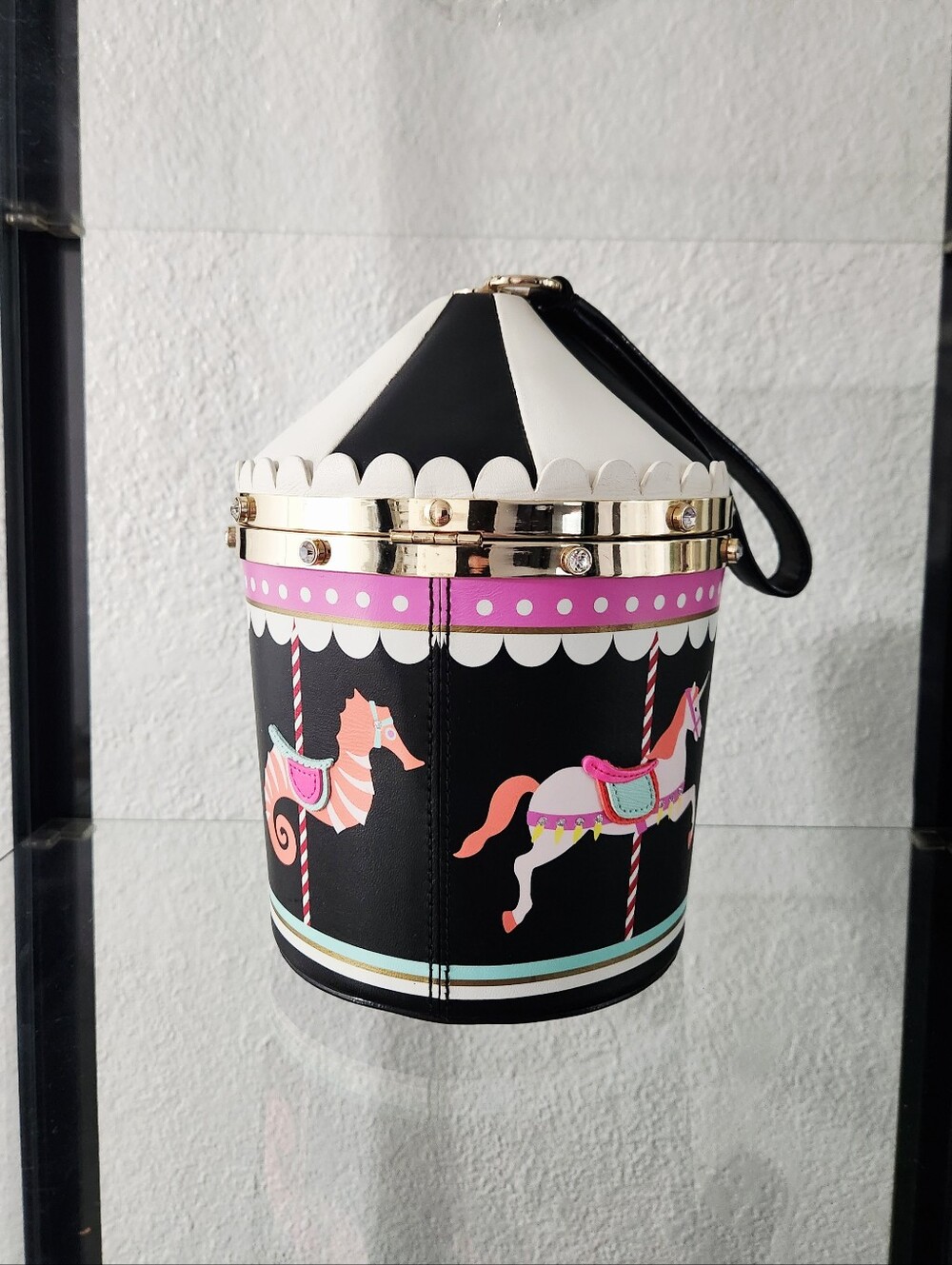 Kate Spade "Flavor Of The Month" Carousel Wristlet Bag - Picture 4 of 11